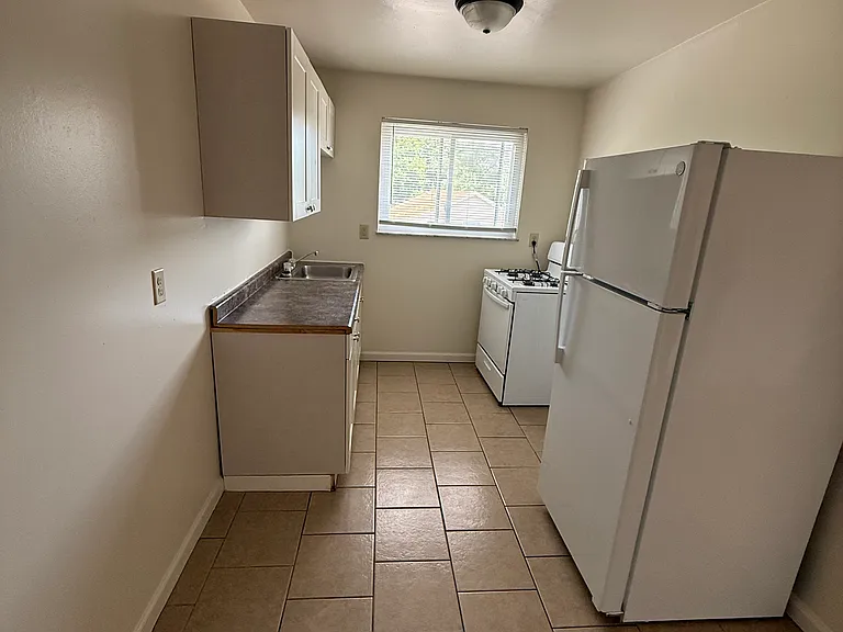 8404 Anthony Wayne Ave #6 — Photo 3