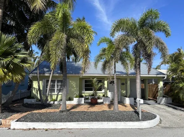 49 Douglas Dr, Ocean Ridge, FL 33435