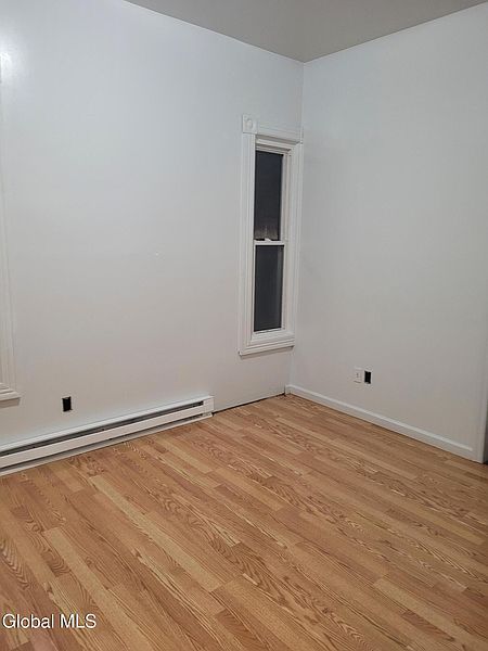 3rd image of 607 Nott Street