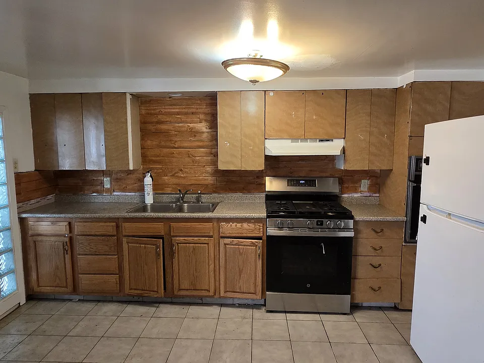 17 Pierce St #4