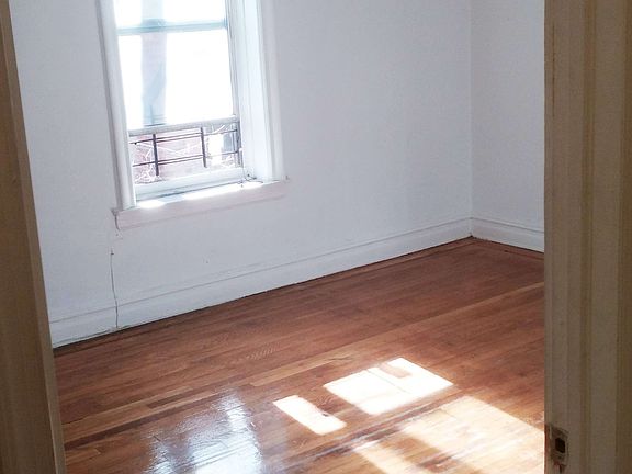 5th image of 770 Ocean Ave APT A4