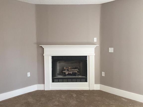 4th image of 112 Deanna St