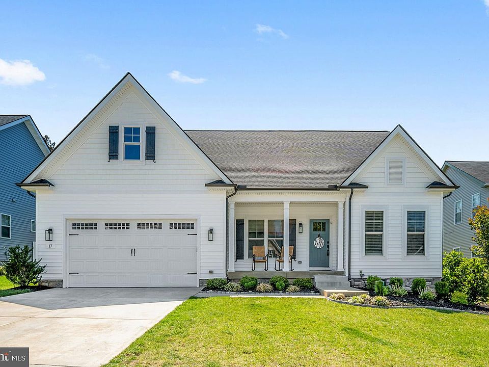 1st image of 17 Lightning Maple Ln