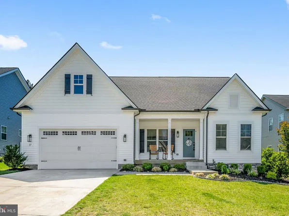 17 Lightning Maple Ln, Fredericksburg, VA 22405
