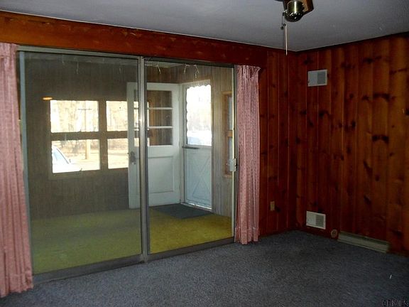 5th image of 22 Church St