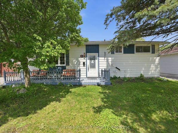 5 Sheldrake Dr, Ottawa, ON K2L 1S5