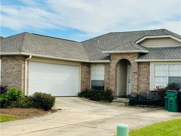 1958 S Village Green St, Harvey, LA 70058