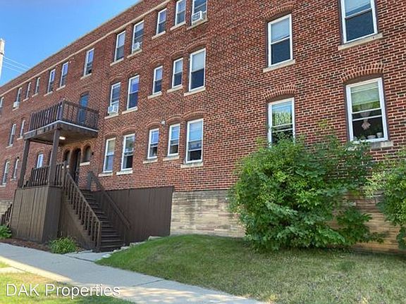 2nd image of 1709 E Park Pl APT 18