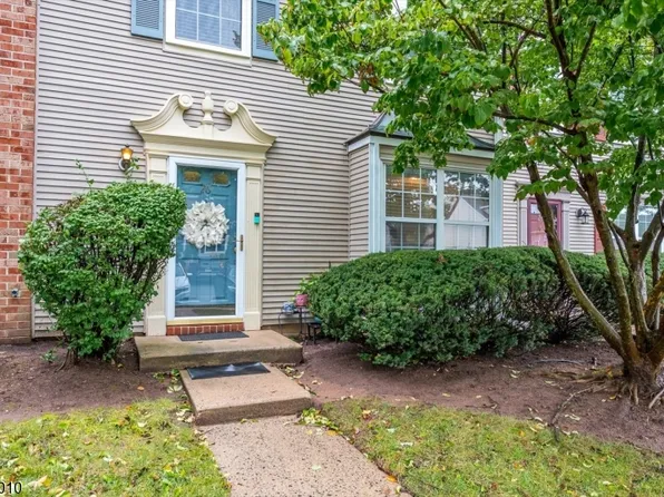 26 Townsend Ct #26, Franklin Twp., NJ 08823