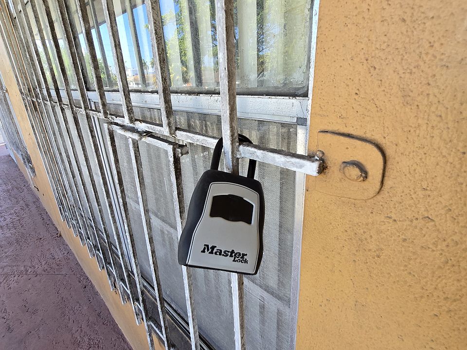 1st image of 12590 NE 16th Ave APT 403