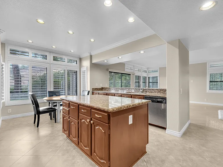 3061 Diamond View Cir — Photo 23