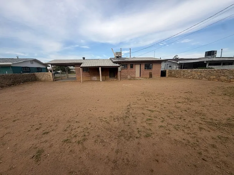 9523 Charleston St — Photo 20