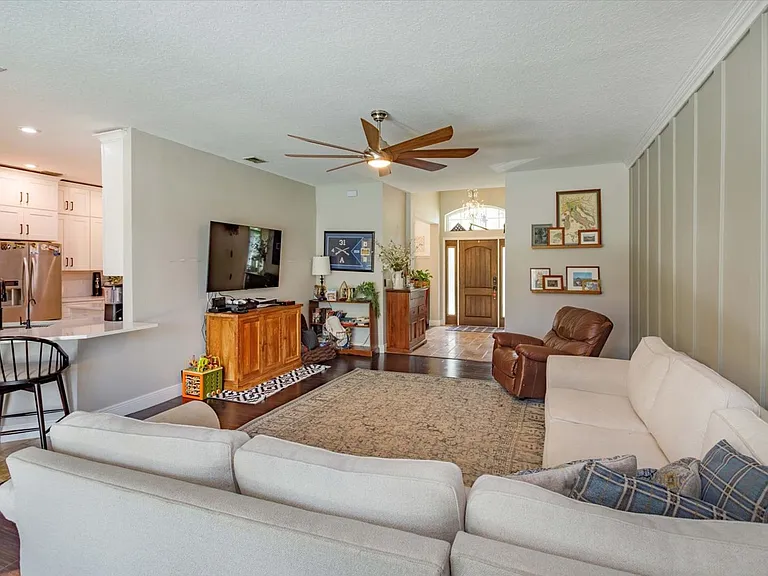 116 Brookshire Ct — Photo 8