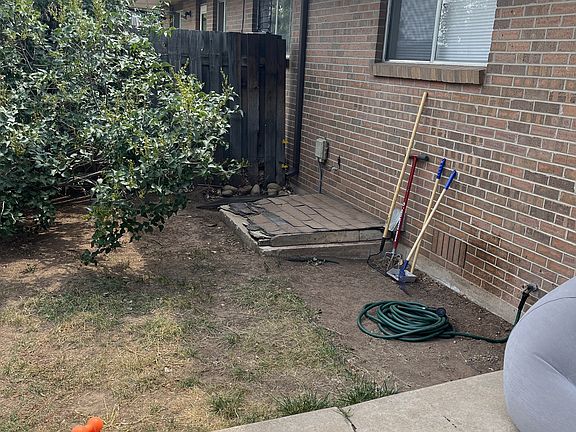 3rd image of 1600 Azalea Dr