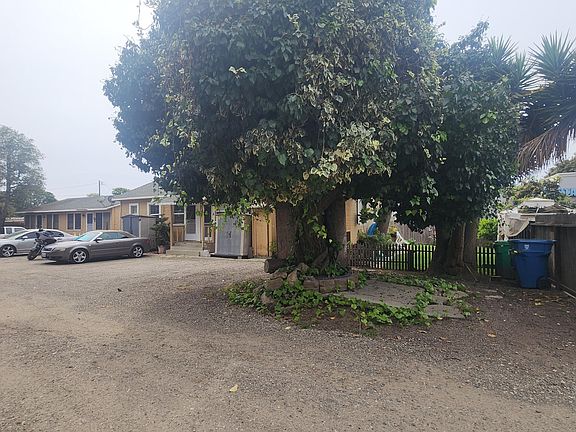 5th image of 806 E Main St