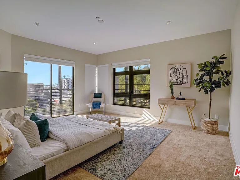 8788 Shoreham Dr #23 — Photo 6