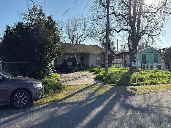 3rd image of 1069 Thermalito Ave