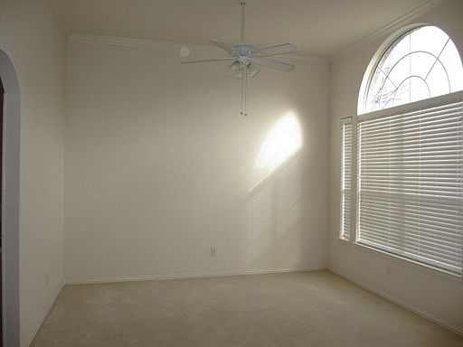 3rd image of 1424 McKenzie Ct
