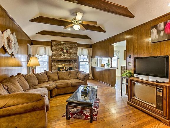 4th image of 12824 Palmer Ave