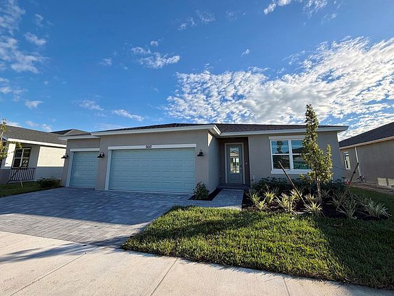 2nd image of 5610 Hampton Park Circle