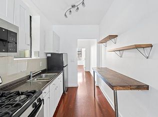 246 W 18th St APT 8, New York, NY 10011