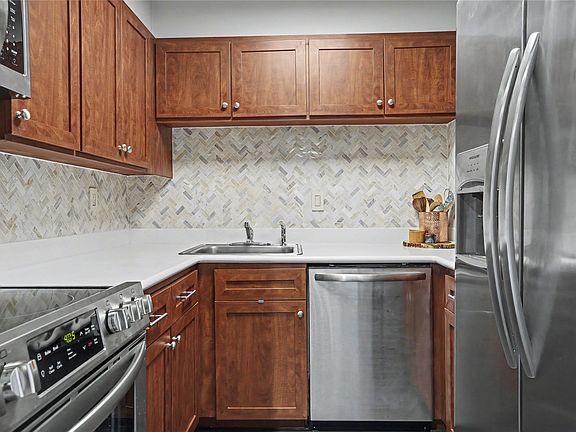 5th image of 1502 S Boulder Ave APT 12D