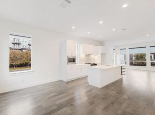 1771 McCoy St #305, Dallas, TX 75204