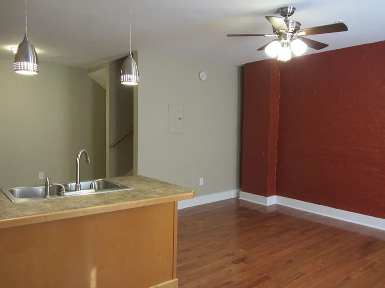 26 Alfred St — Photo 5