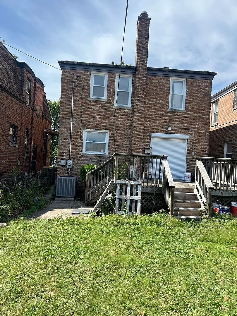 4 bed, 4.0 bath, 3750 sqft, $2,500 — Photo 3