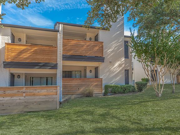3rd image of 711 Brentford Pl #11049026