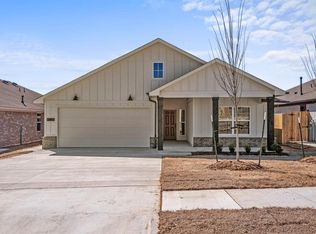281 Park Ln, Harrah, OK 73045