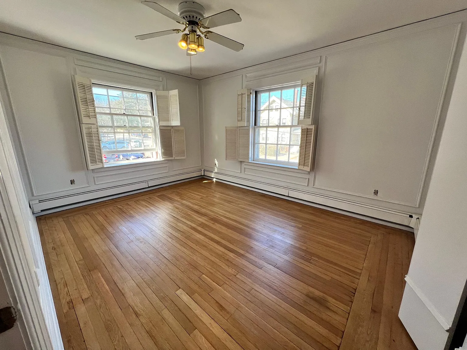 375 Lloyd Ave — Photo 3