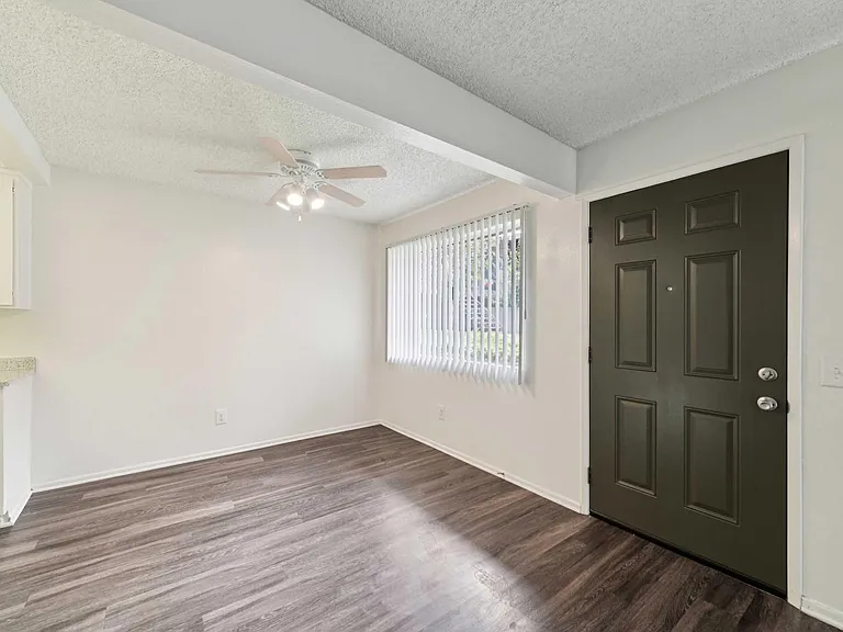 Belinda Apartment Homes — Photo 21