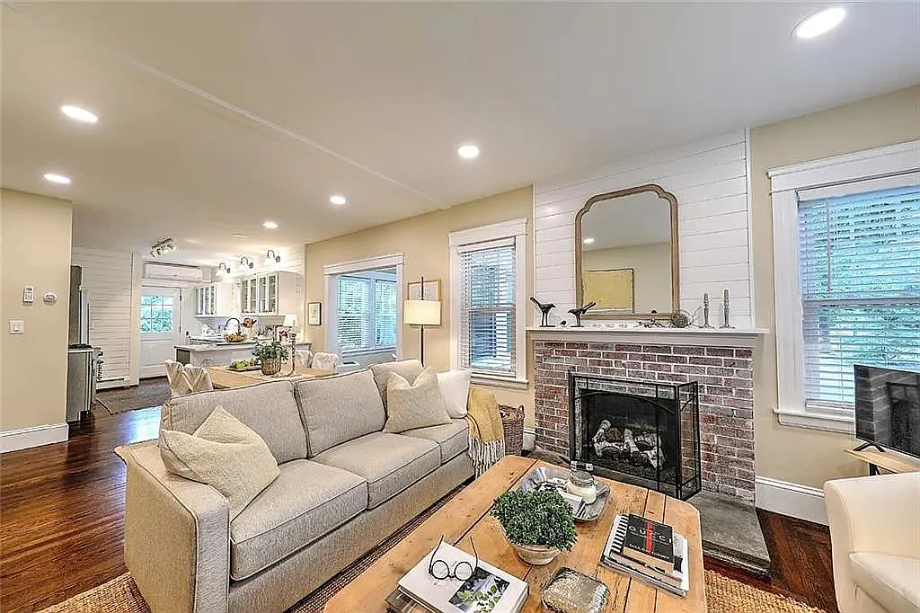 2 bed, 1133 sqft, $3,400 — Photo 4