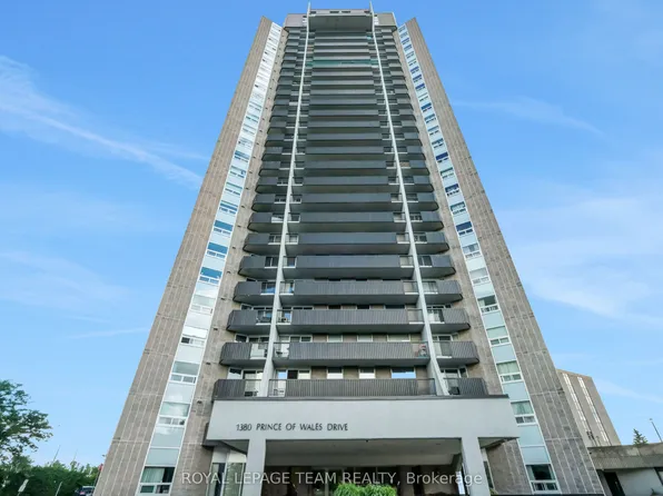 1380 Prince Of Wales Dr #402, Ottawa, ON K2C 3N5