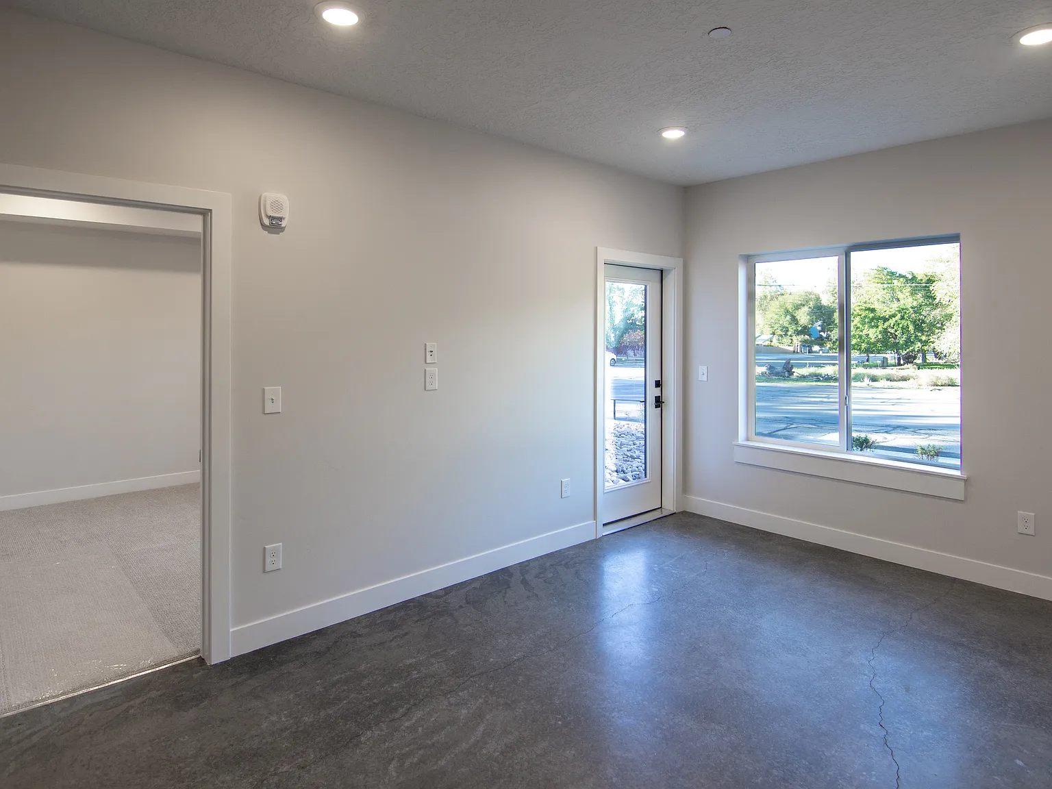 1 bed, 650 sqft, $1,595 — Photo 2