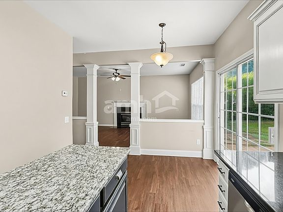 5th image of 9340 Stawell Dr