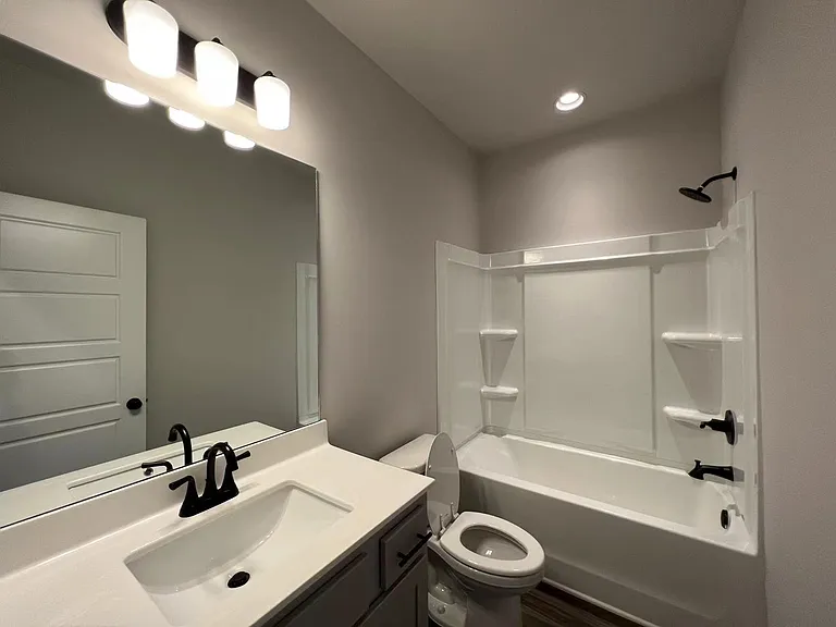 1641 Branthaven Ln — Photo 5