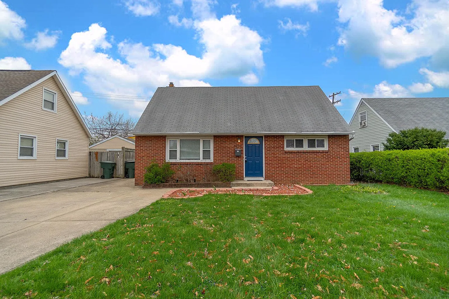 4000 Halsey Pl photo 1