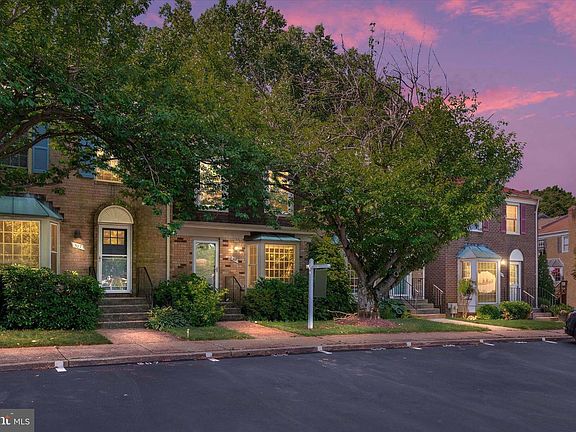 2nd image of 505 Bay Dale Ct