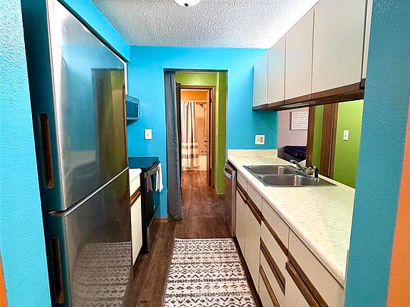 5th image of 806 Benton Dr APT 13
