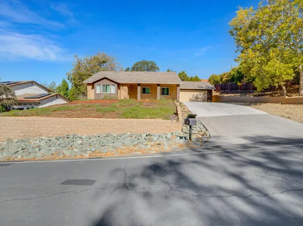 2871 Stage Coach Dr, Valley Springs, CA 95252