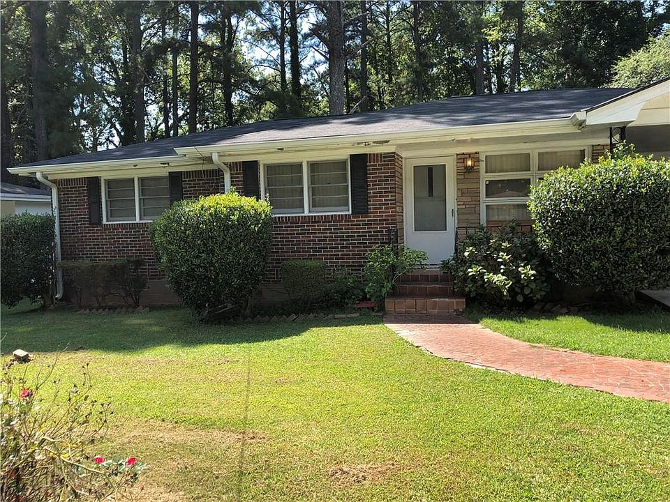 2nd image of 2077 Barbara Ln