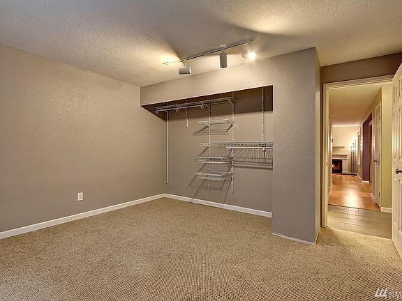 5th image of 14530 NE 44th St APT L3
