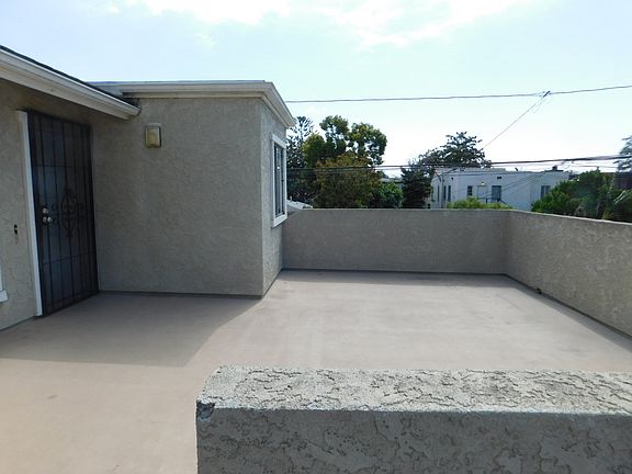 2nd image of 646 Ximeno Ave APT G
