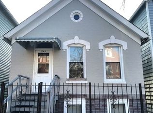 1745 W 19th St, Chicago, IL 60608