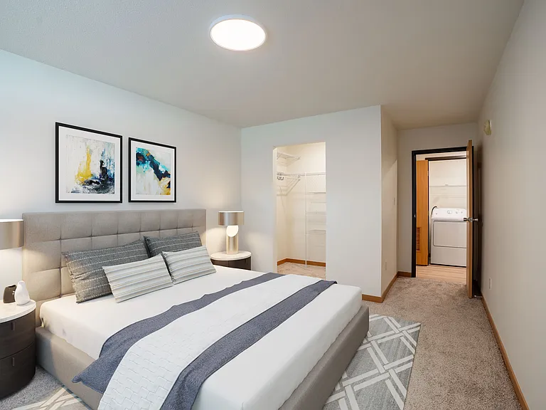 Grand Forks, ND Cherry Creek Apartments | 21E | Bedroom