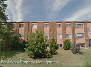 1301 E 4th St APT 302, Duluth, MN 55805