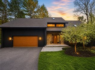 212 Meeker Rd, Vestal, NY 13850