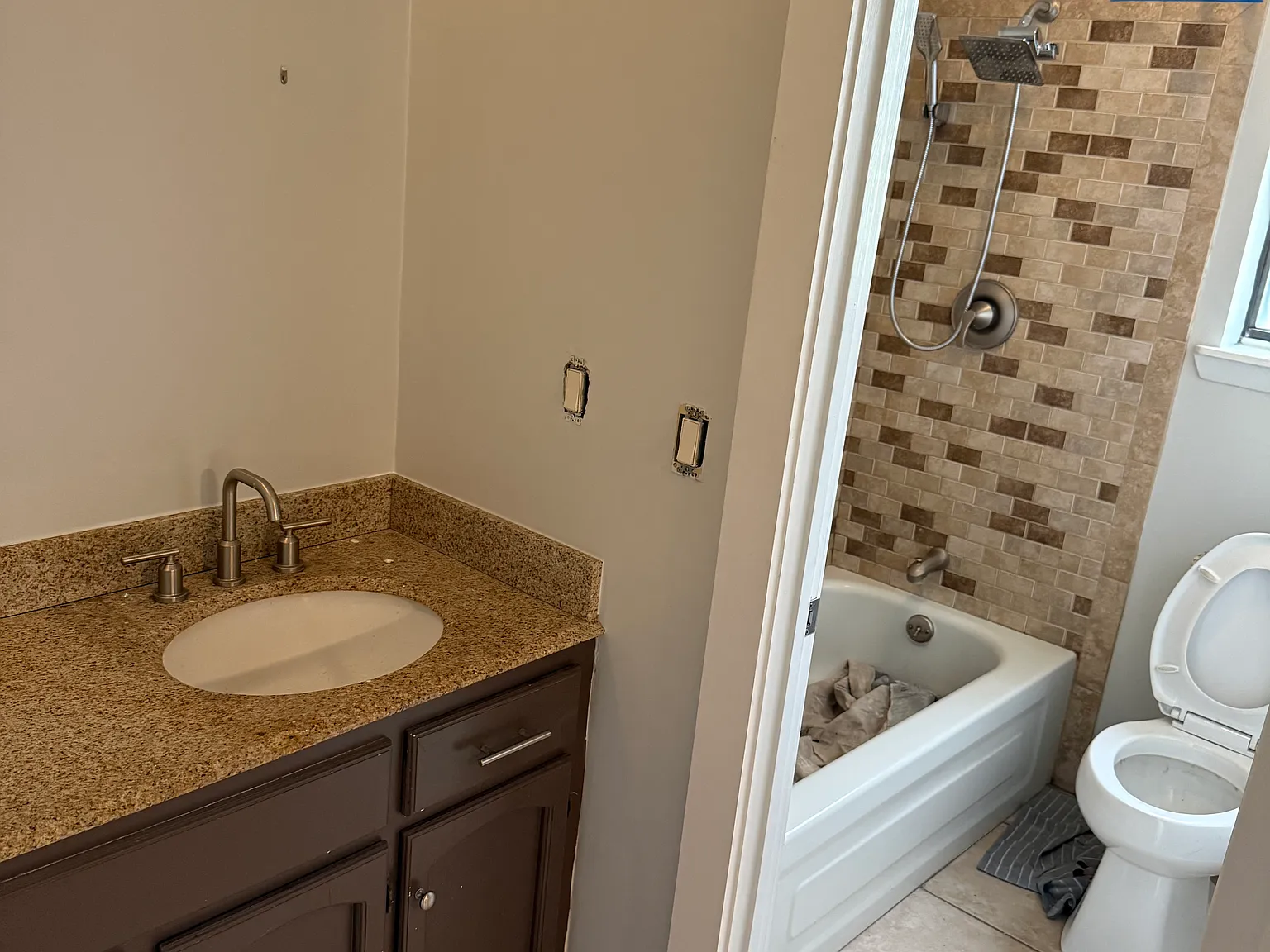 4 bed, 1874 sqft, $2,675 — Photo 4